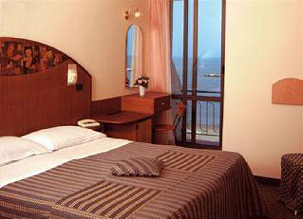 Hotel Strand Bellaria-Igea Marina Exterior photo