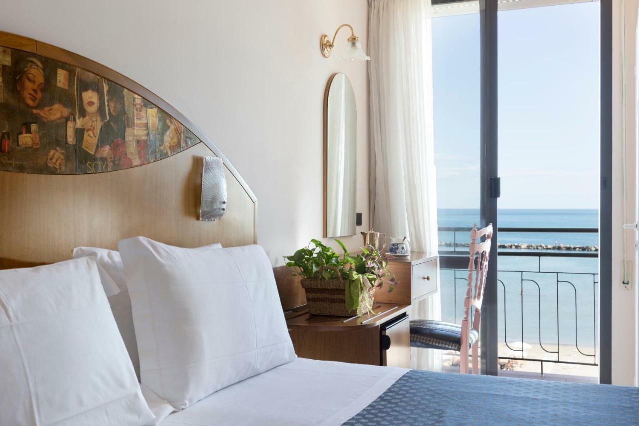 Hotel Strand Bellaria-Igea Marina Exterior photo