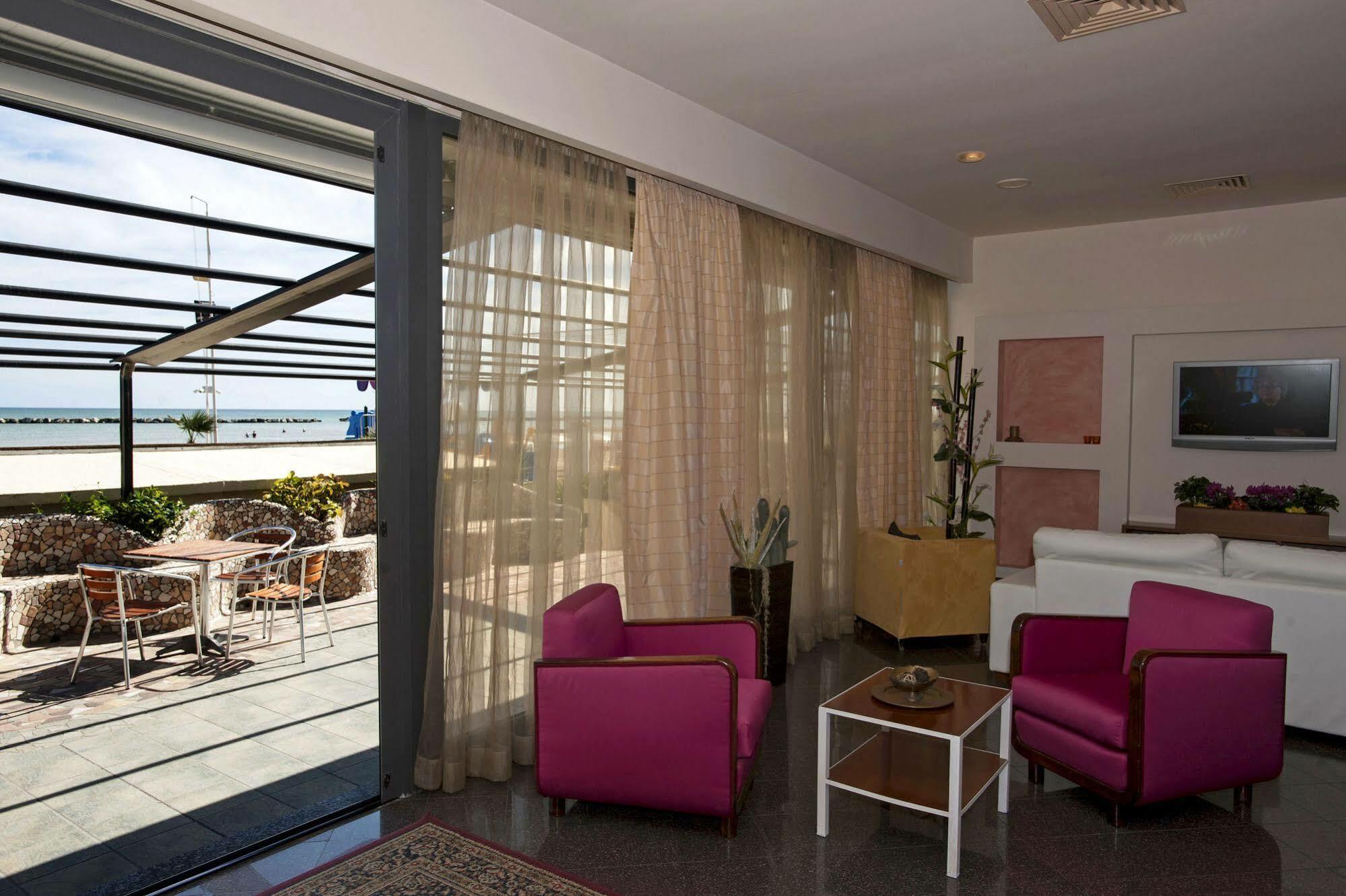 Hotel Strand Bellaria-Igea Marina Exterior photo